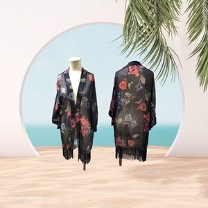 Cajon,Woman,Beach Cover,Black,Flower,Sz M,Long Sleeves,V Neck,Long.!